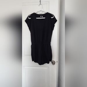 Z By Zella (Nordstrom) Romper With Open Shoulder Detail Size Small